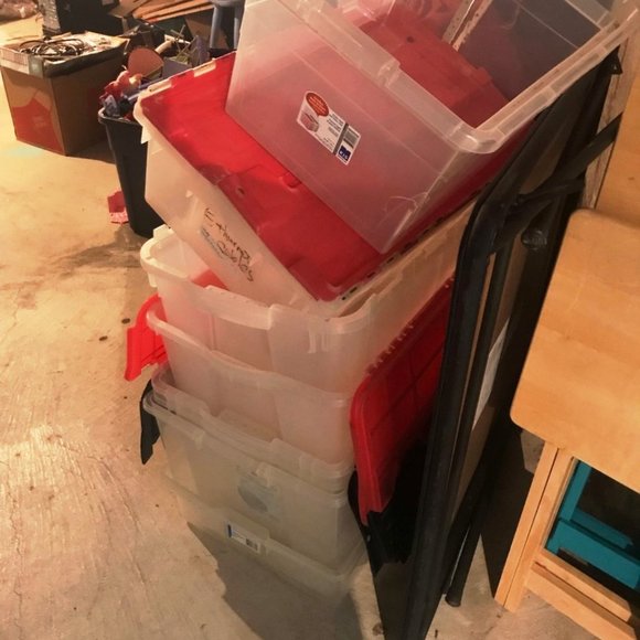 7 CLEAR STORAGE BINS SOME WITH TOPS AS IS ALL FOR $75 - Picture 1 of 1